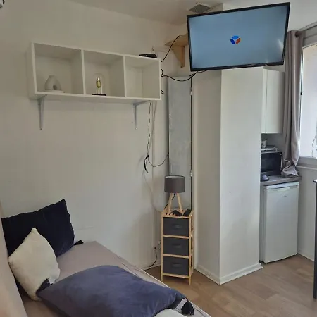 Apartment Hypercentre Au Pied Du Chateau, Prox Gare *